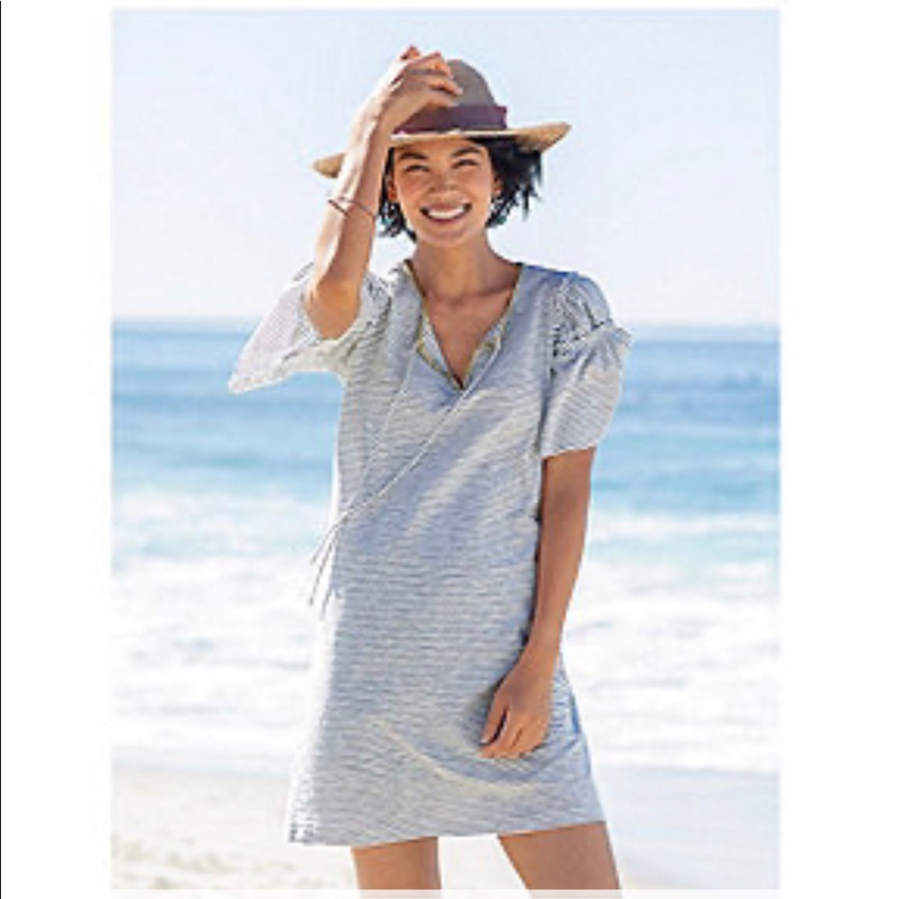 🆕 NWT Mystree White/Navy Stripe Dress V-Neck